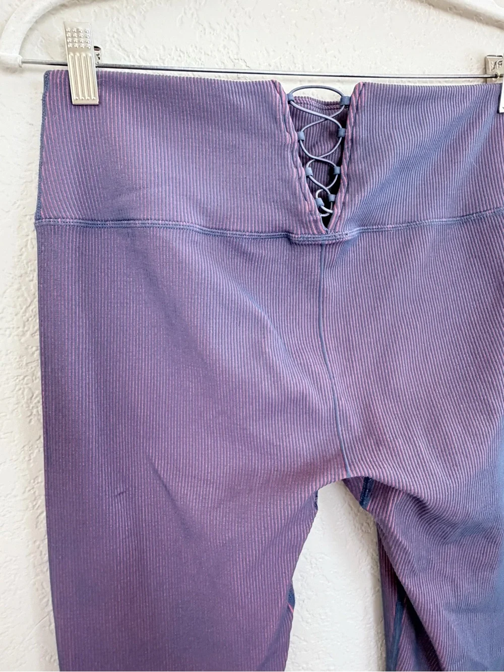 Ribbed 2-Piece Set Leggings + Sports Bra | Size Large | Purple/Pink
